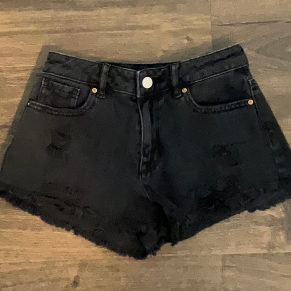 PacSun High Rise Festival Black denim Shorts
(11.24.13EB) - Picture 2 of 5